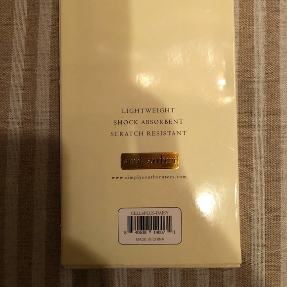 Simply Southern iPhone 6/6s/plus in Daisy - Picture 4 of 4